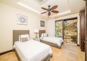 AP7C Stunning Ocean View Condo with Large Balcony in Ocotal Beach!