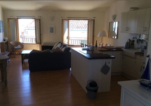 Apart 2 Overlooking Etang De Thau Bouzigues. Amazing Views 2nd floor sleeps 2-4