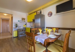 Apartments NINAC (62456-A1) - Klenovica (Novi Vinodolski)
