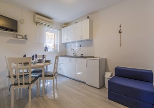 Apartments NINAC (62456-A3) - Klenovica (Novi Vinodolski)