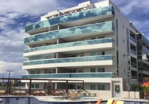 Apartamento aconchegante vista mar e piscina em cond de Arraial do Cabo