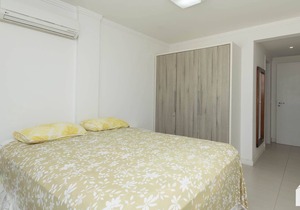 Apartamento com 02 Dormitórios na Quadra do mar