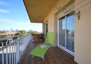 Apartamento con piscina comunitaria. TCanigó2D