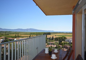 Apartamento con piscina comunitaria. TCanigo8D