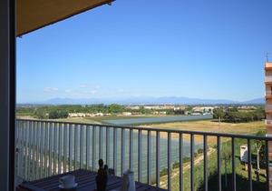 Apartamento con piscina comunitaria. TCanigo8D