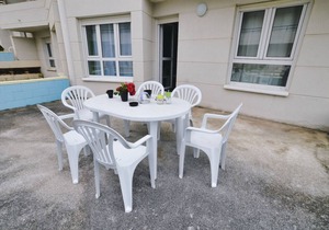 Apartamento con piscina en la playa-La Arena 4501