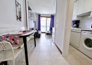 Apartamento con piscina junto a la playa - La Aren