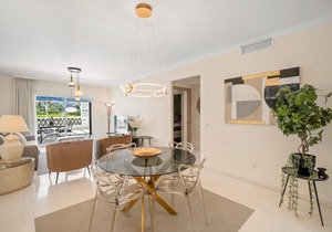 Apartamento de 2 dormitorios en Las Gaviotas - Puerto Banús