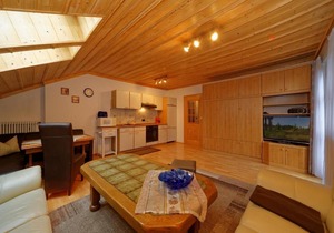 Apartamento con Dormitorio y Sala de Estar Grande