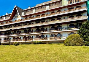 Apartamento no Quatre Saisons com Café da Manhã