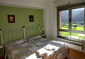 Apartamentos Arcos del Esva for 4 people