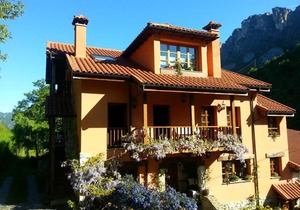 Apartamentos Rurales Buenamadre