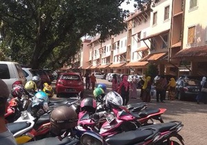 APARTEMEN RESORT Utara carita