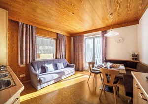 Apartment 'Residence Pichler 1' with Mountain View, Balconies & Wi-Fi