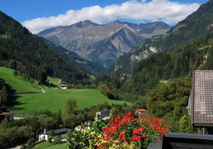 Apartment 'Residence Pichler 3' with Mountain View, Balconies & Wi-Fi