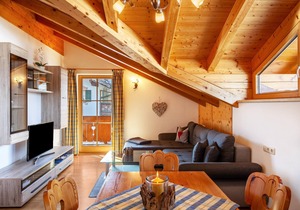 Apartment 'Anda' with Mountain View, Balcony & Wi-Fi