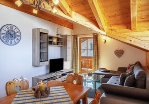Apartment 'Anda' with Mountain View, Balcony & Wi-Fi