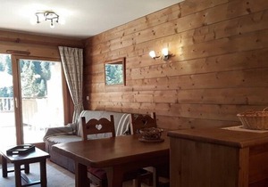 Apartment for 6 people with swimming pool