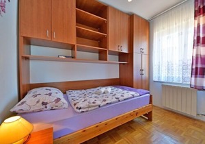 Apartment Željka in Novi Vinodolski - 5 persons, 3 bedrooms