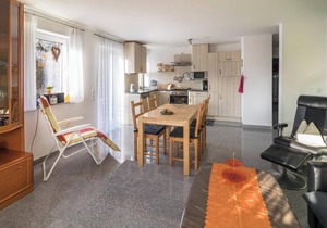 Apartment 1 in “Haus Ruther” near Thermal Bath with Wi-Fi, Balcony & Garden
