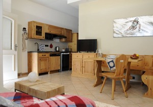 Apartment 10 - Blue Moon