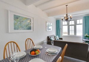 Apartment ∙ 2 bedrooms ∙ 4 guests