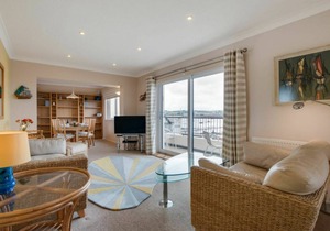 Apartment ∙ 2 bedrooms ∙ 4 guests