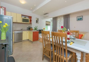 Apartment ∙ 2 bedrooms ∙ 5 guests