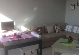 Apartment 200 m from the beach and the golf course, with a large south-facing terrace