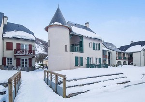 Apartment ∙ 3 bedrooms ∙ 9 guests