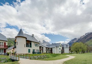 Apartment ∙ 3 bedrooms ∙ 9 guests