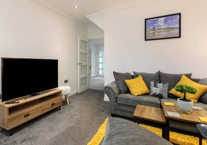 Apartment ∙ 3 bedrooms ∙ 8 guests
