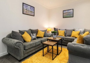 Apartment ∙ 3 bedrooms ∙ 8 guests