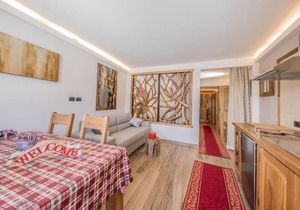 Apartment 4 - Blue Moon