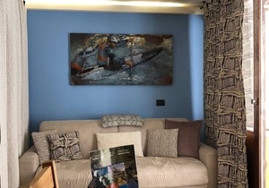 Apartment 5 - Blue Moon