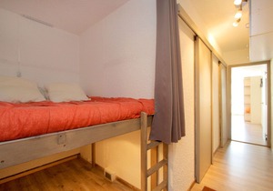 Apartment 6 people Center station