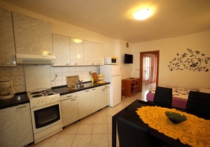 Apartment 63/93 (Istria - Pula), 750m from the beach