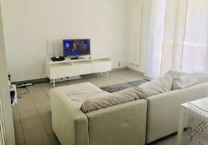 Apartment 80 m2 spacious downtown