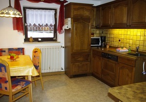 Apartment 82sqm, terrace, kitchen, 2 bedrooms, 1 bed-sitting room, WLAN, 6 p.