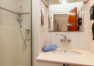 Apartment Adelfa apt 6 by Interhome