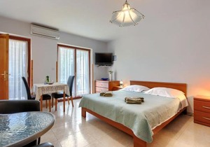 Apartment Alba-3 by Interhome