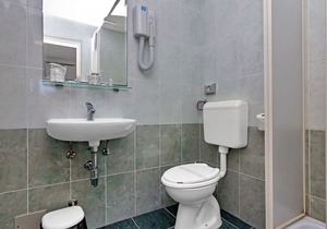 Apartment Ana - 5 m from beach: R12-25(2) - Cove Pokrivenik, Island Hvar, Croatia
