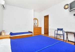 Apartment Ana - 5 m from beach: R7-18(3) - Cove Pokrivenik, Island Hvar, Croatia
