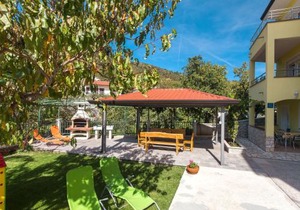 Apartment Andrea-2 by Interhome