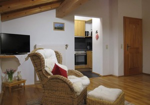 Apartment Apfelbaum for 2 persons with balcony, TV, kitchen, 52 sqm