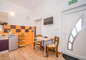 Apartment B&B-1 by Interhome