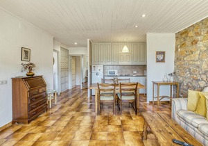 Apartment 'Bajo 1' with Private Terrace and Wi-Fi