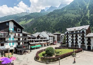Apartment Balme 2 - Central Chamonix Haven and Mont Blanc View