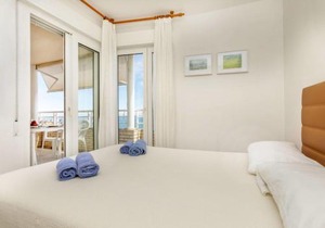 Apartment Cala Montero I by Interhome