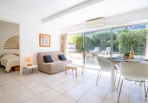 Apartment Cannes Bay-1 by Interhome